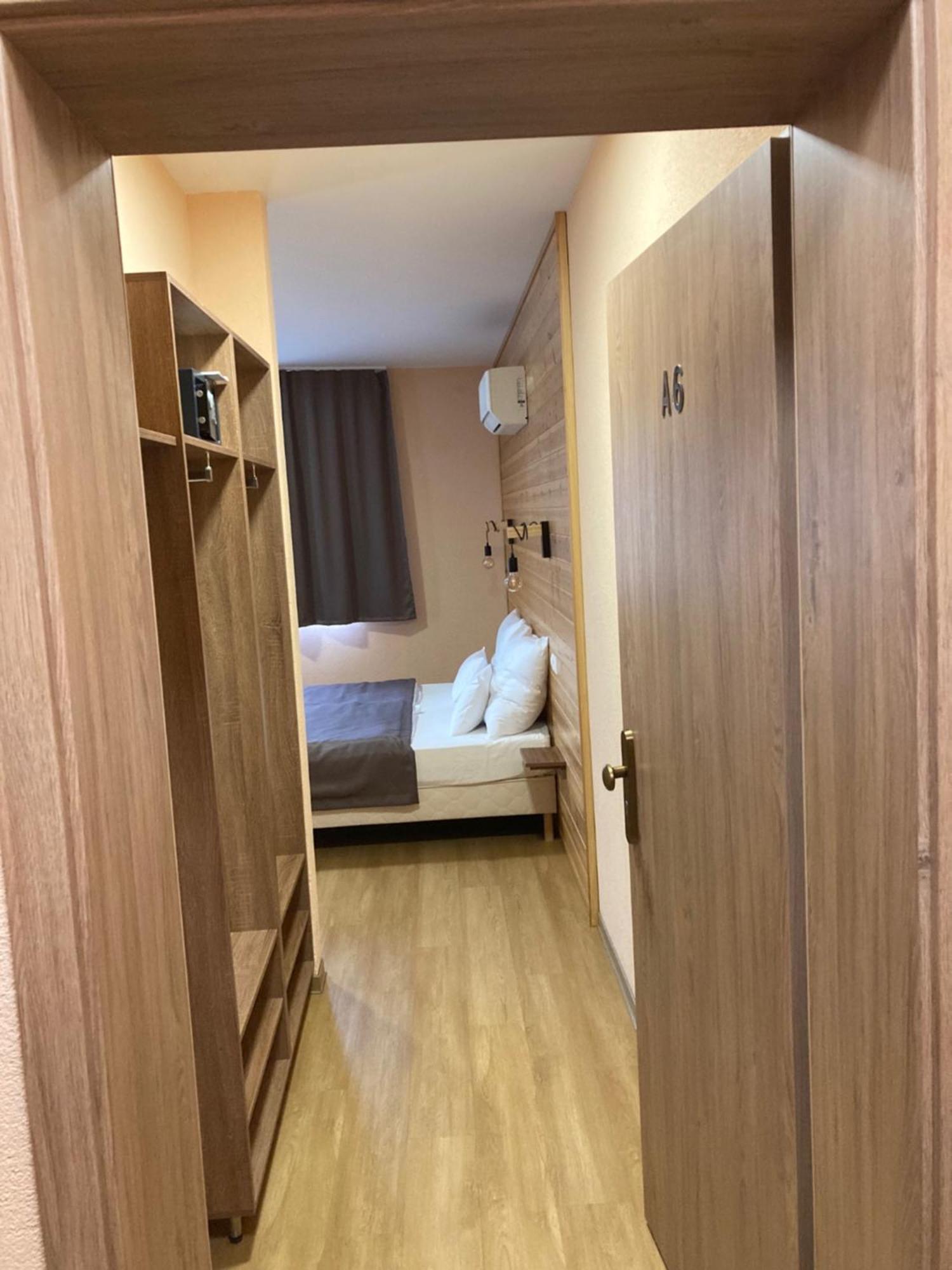 Hotel Nautilus Étterem és Panzió à Dabas Extérieur photo