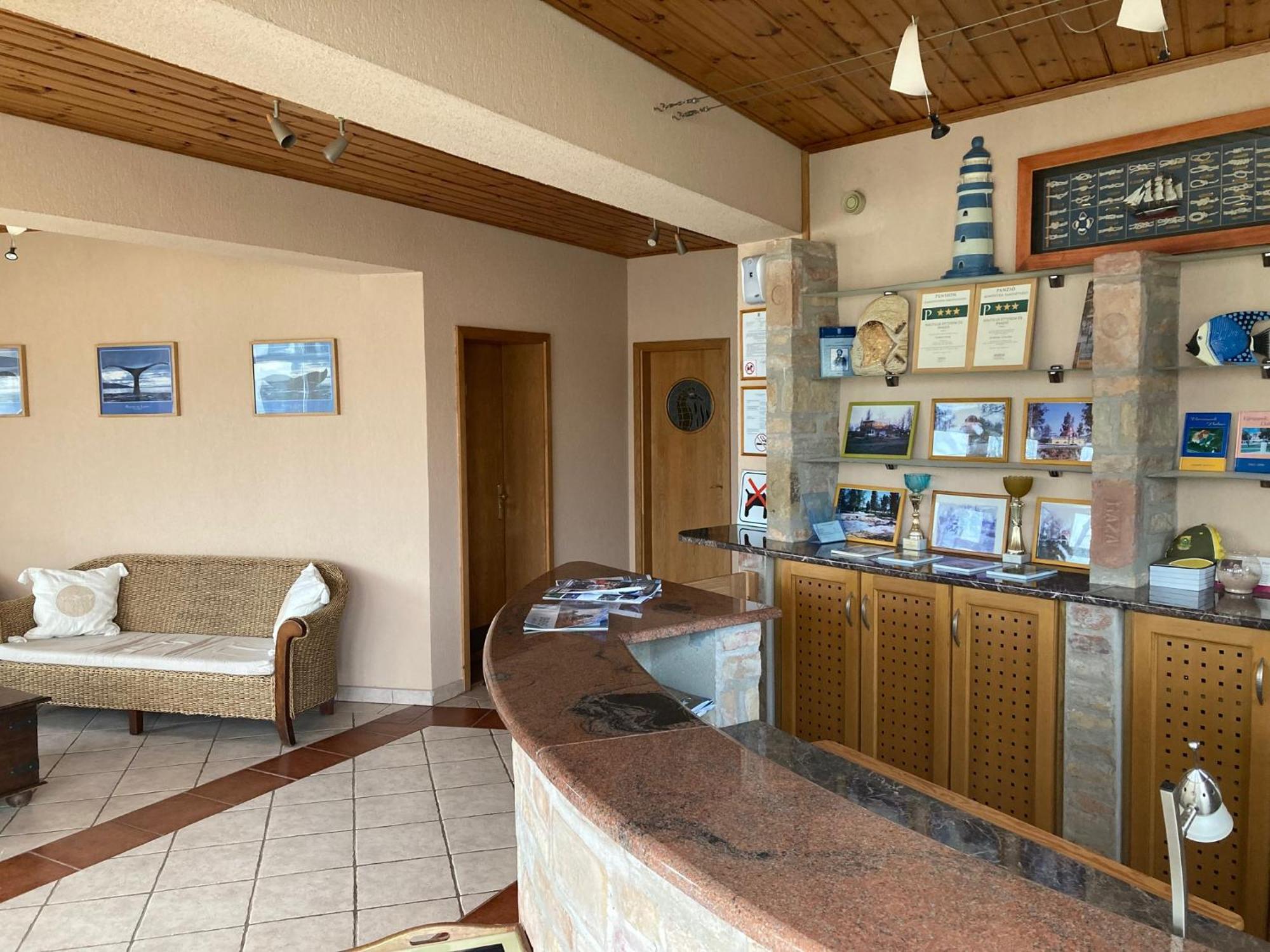Hotel Nautilus Étterem és Panzió à Dabas Extérieur photo